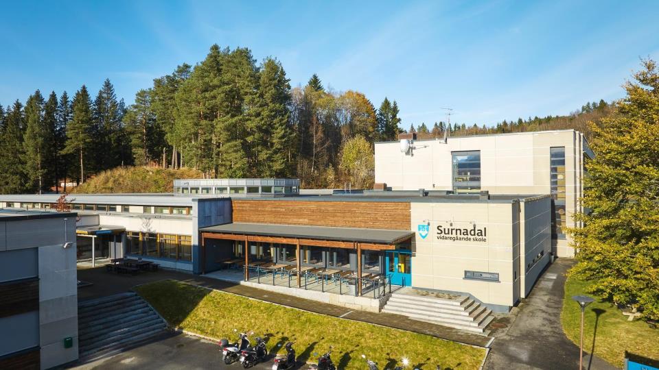 Lenke til artikkel: Uttale frå Surnadal kommune om tilbodsstruktur ved Surnadal vidaregåande skole